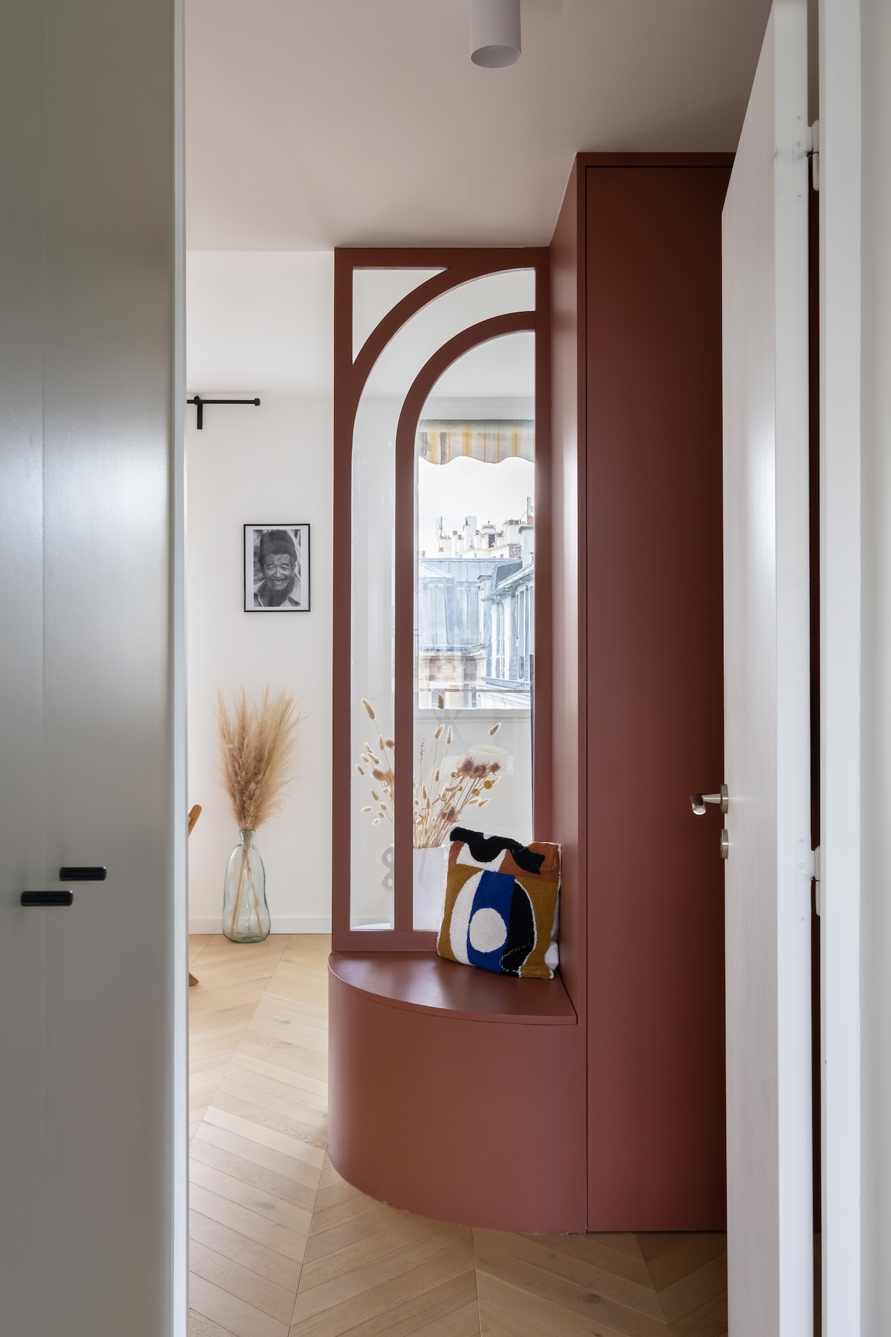 Baja Architecture Réalisation rangements entrée chez I et J à Paris dans un appartement de 90 m2