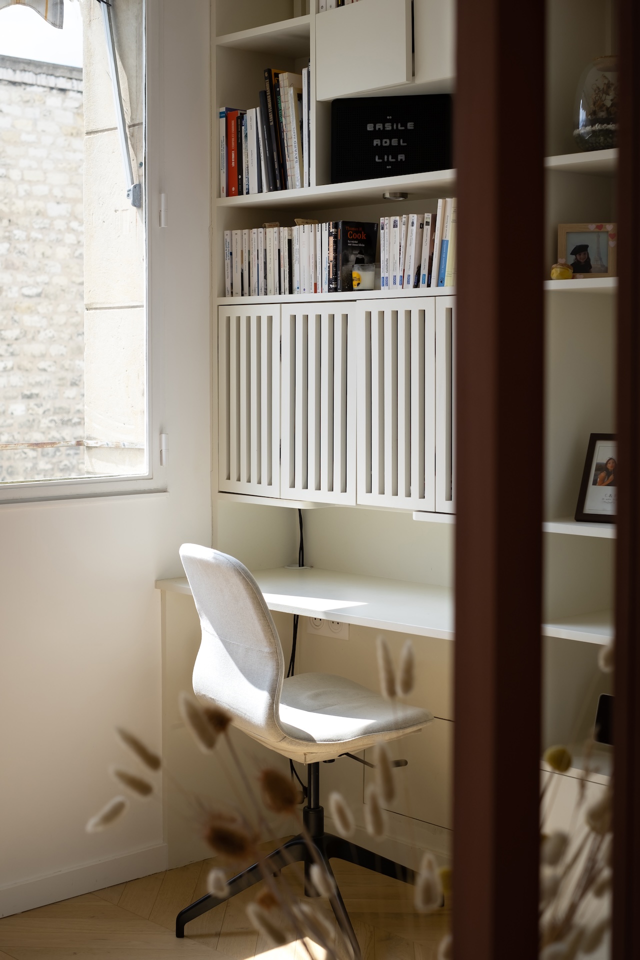 Baja Architecture Réalisation espace bureau chez I et J à Paris dans un appartement de 90 m2