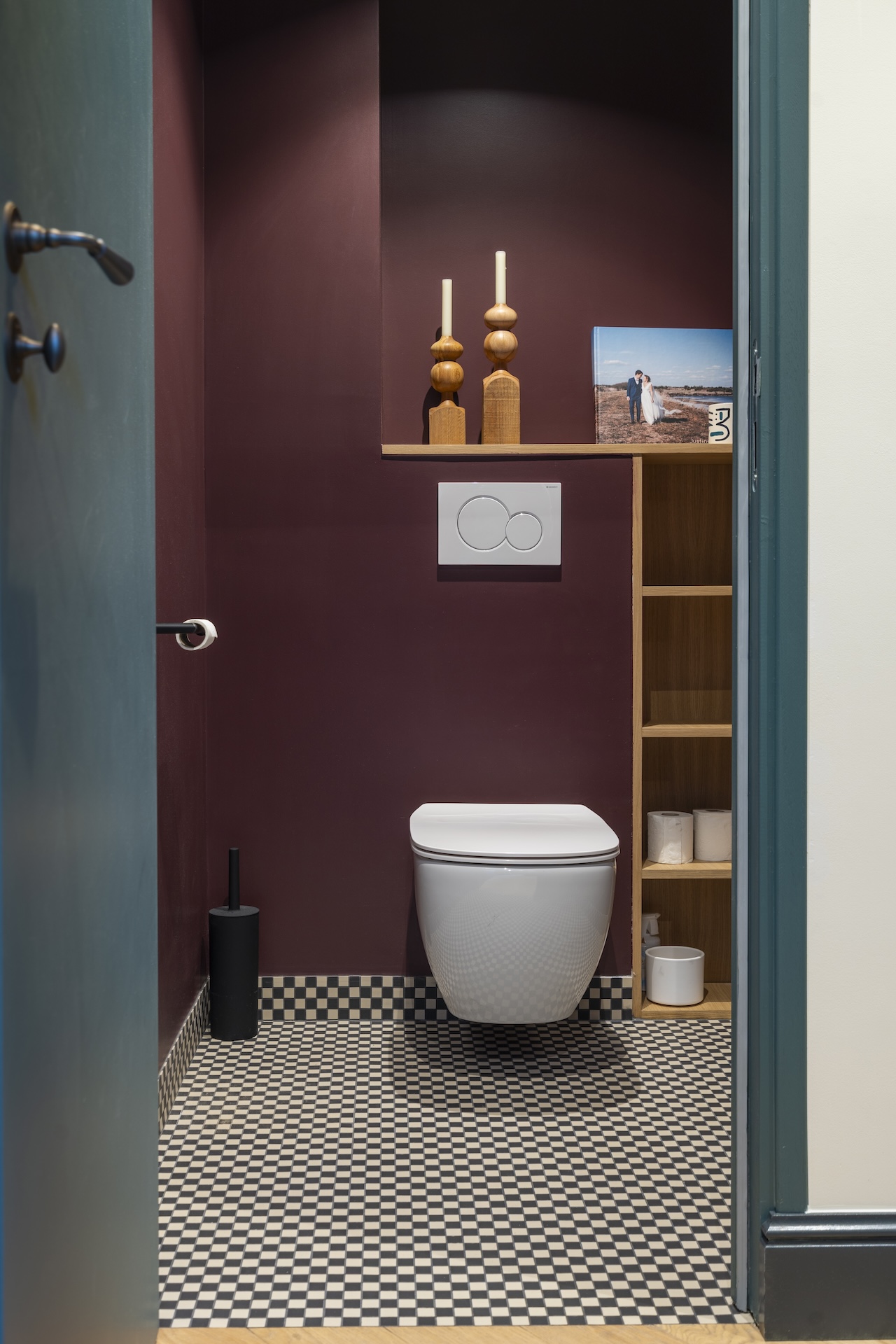 Baja Architecture Réalisation WC toilettes chez A et J à Rueil Malmaison dans une maison de 345 m2