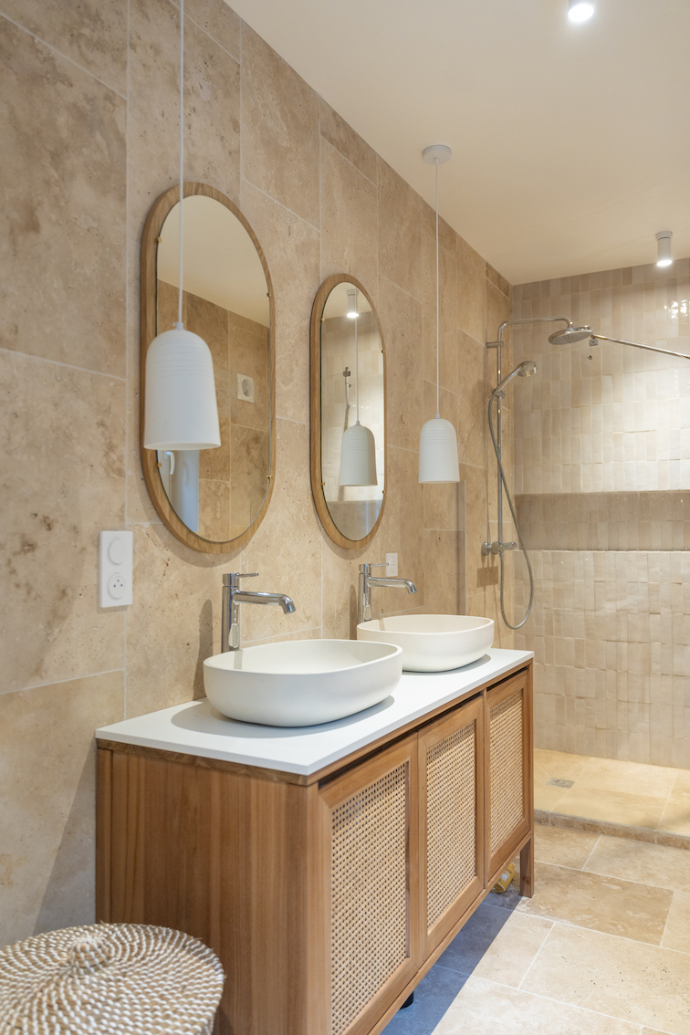 Baja Architecture Réalisation salle de bain chez C et M à Bougival dans une maison de 220 m2