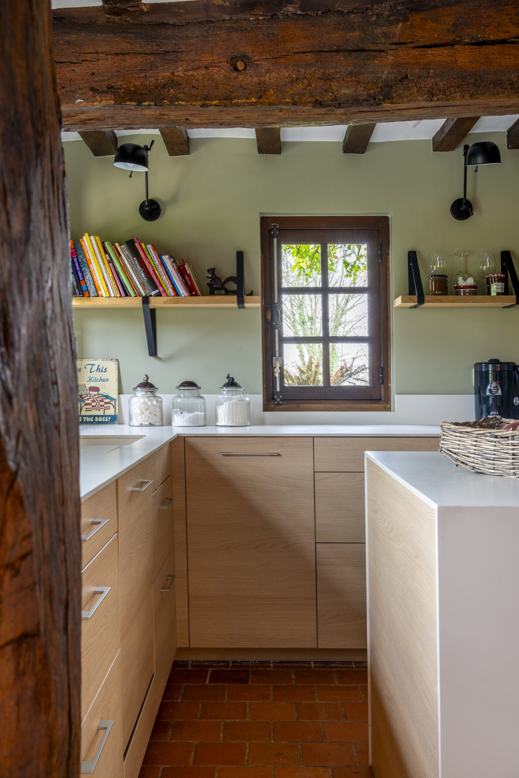 Baja Architecture Réalisation cuisine chez P et P à Bonneville-la-Louvet dans une maison de 260 m2