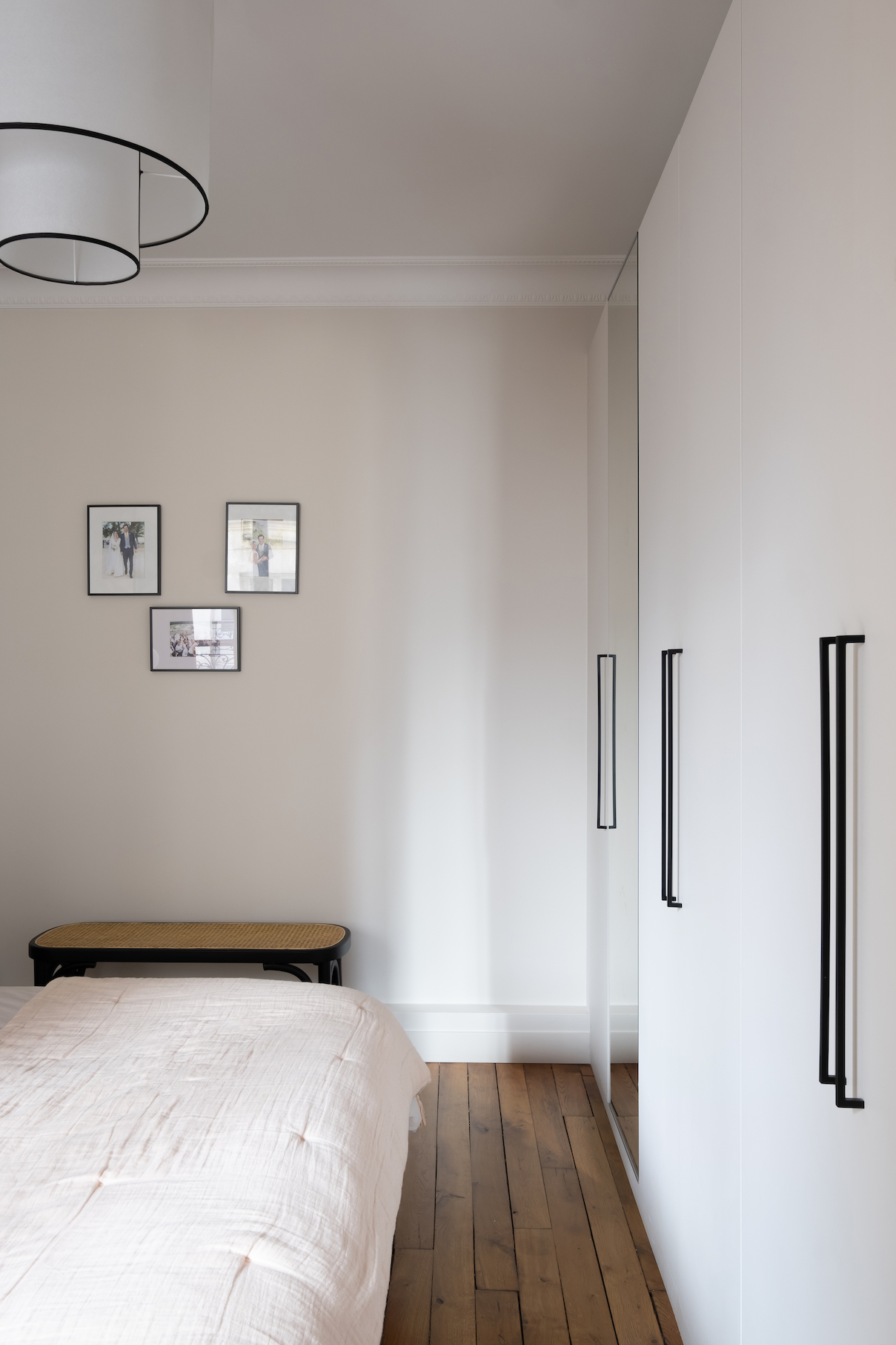 Baja Architecture Réalisation chambre parentale chez C et S à Paris dans un appartement de 102 m2