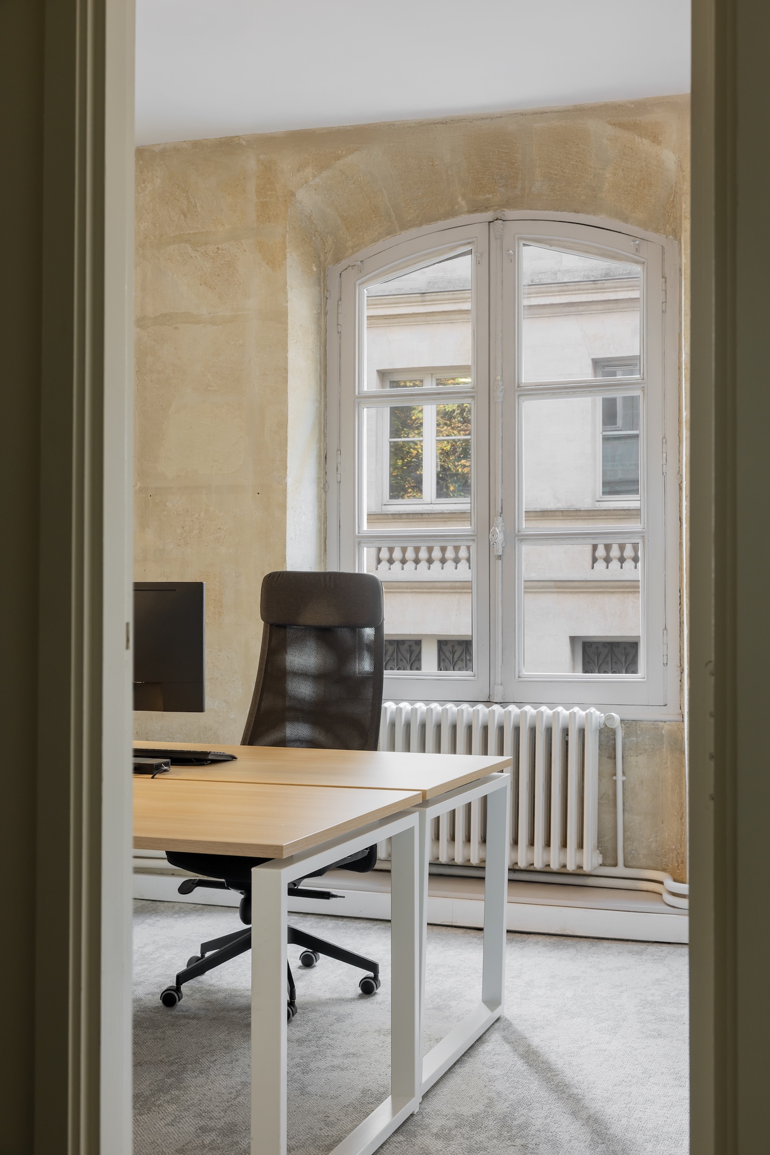 Baja Architecture Réalisation chez Aquiti à Bordeaux dans des bureaux professionnels de 250 m2