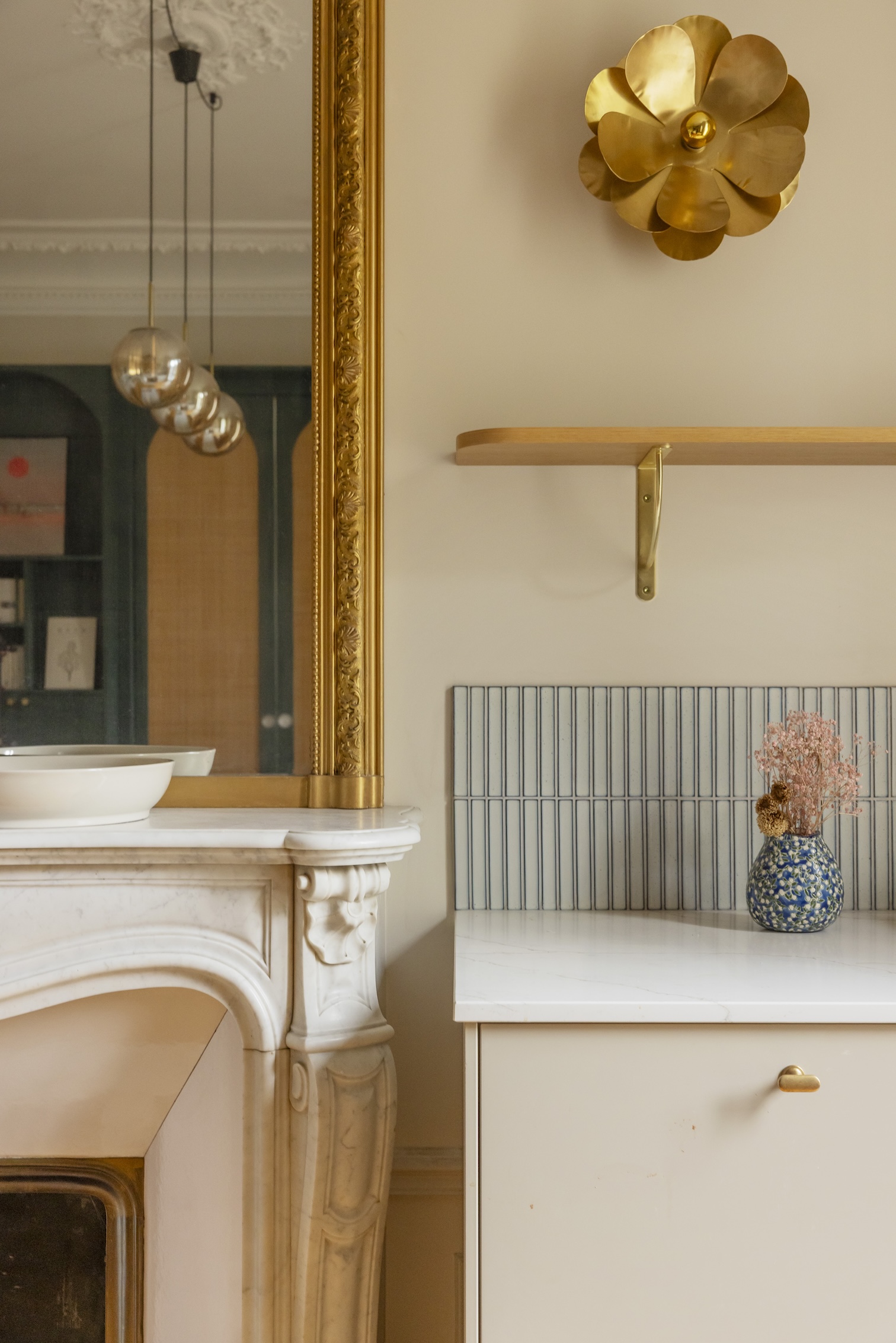 Baja Architecture Réalisation décoration miroir dans un appartement de 80 m2