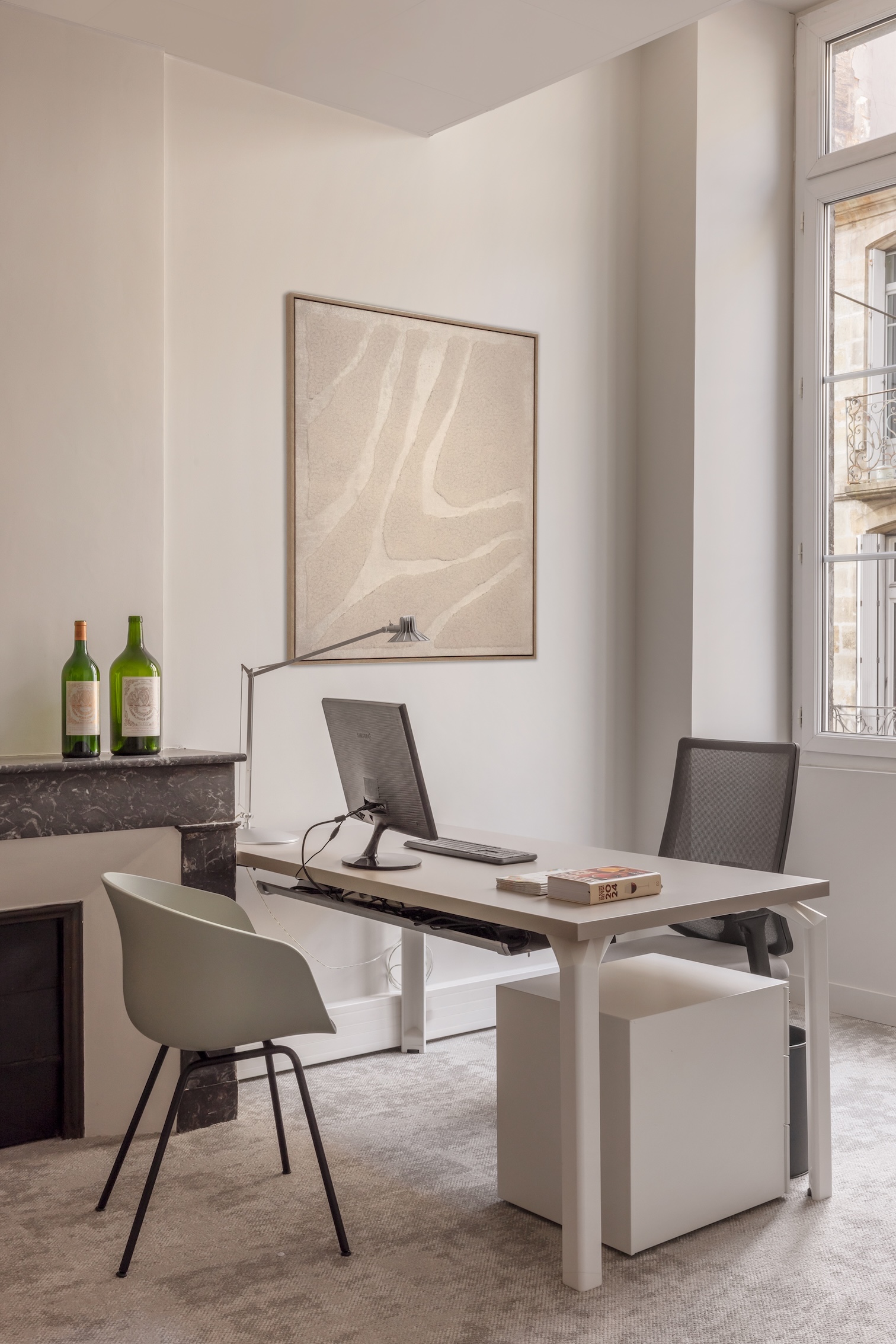 Baja Architecture Réalisation chez la Compagnie Médocaine des grands crus à Bordeaux dans des bureaux professionnels de 350 m2