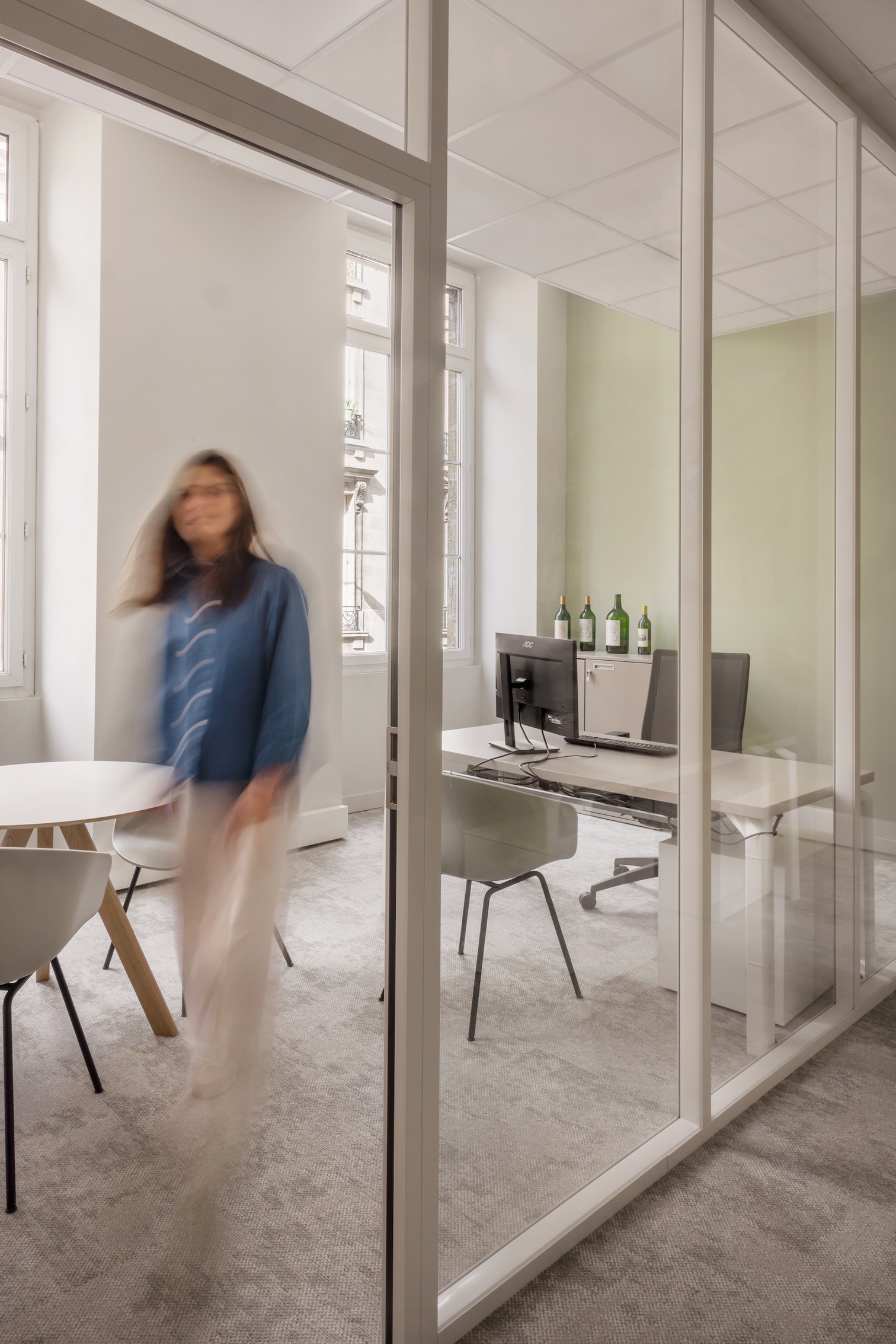 Baja Architecture Réalisation chez la Compagnie Médocaine des grands crus à Bordeaux dans des bureaux professionnels de 350 m2